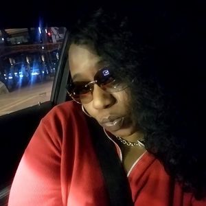 Meet your Posher, Allona